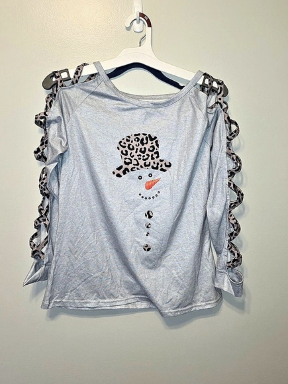 Leopard Graphic Ruffle Sleeve Tee - Picture 1 of 1